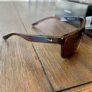 Nike Cruiser Sunglasses. Oak Brown